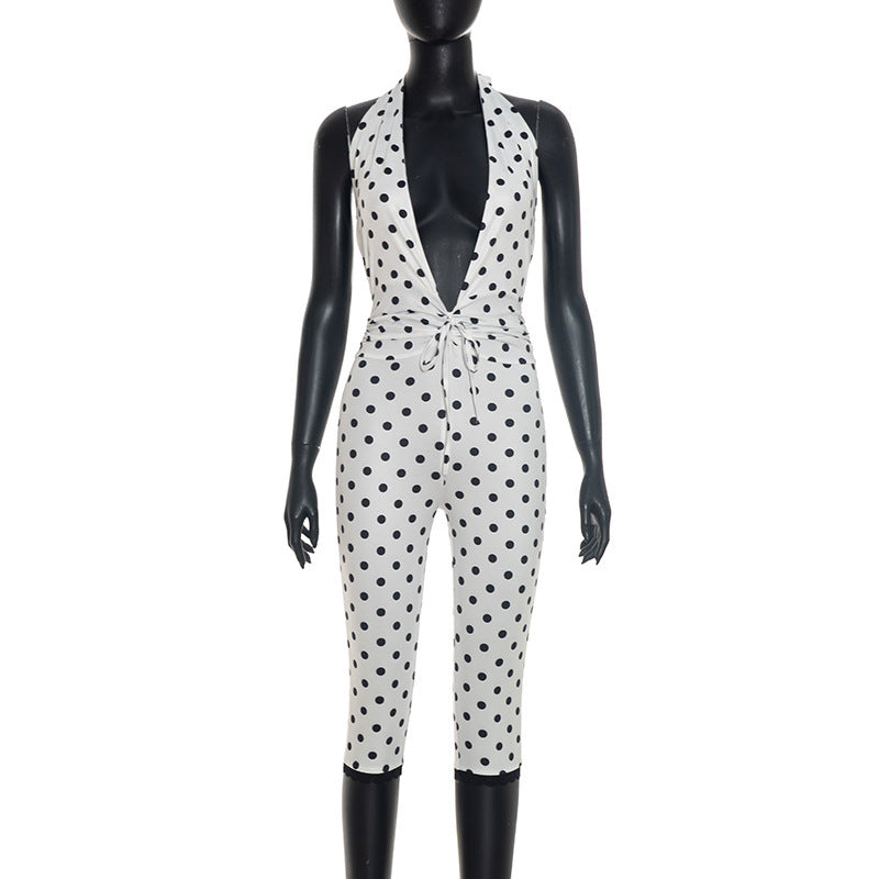 White version, mannequin, clean full-length shot